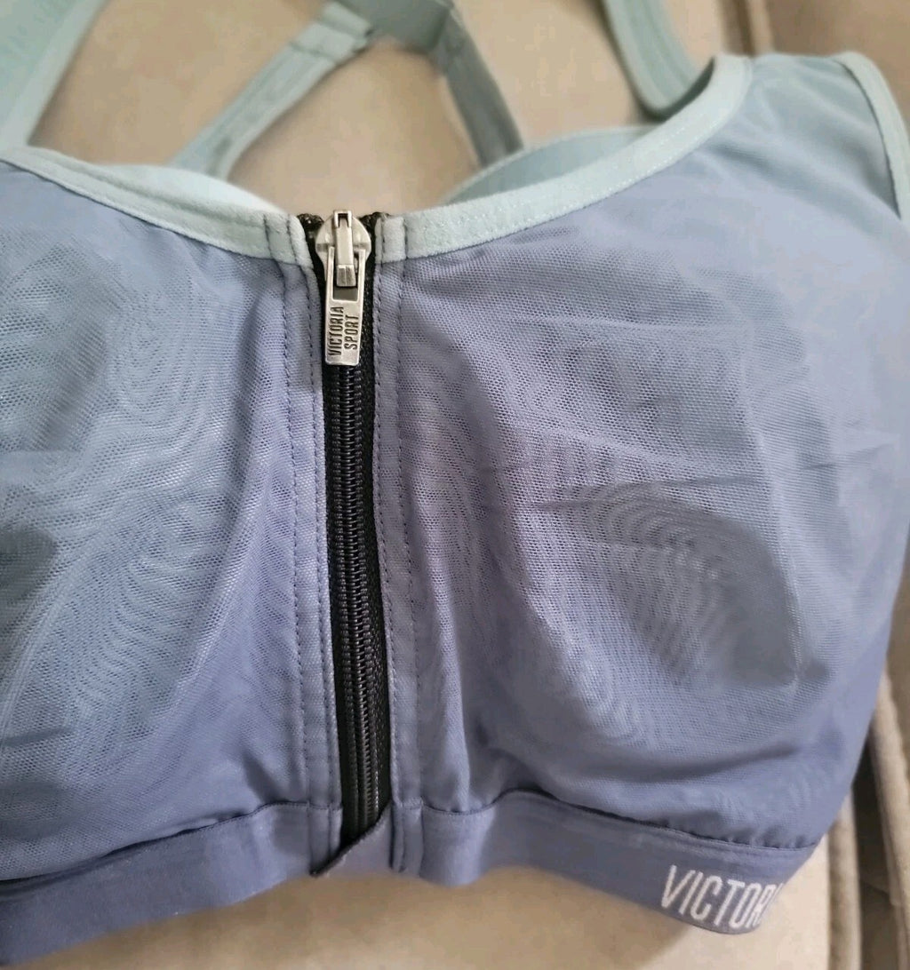 𝅺VICTORIA’S Secret 32DD  incredible lightweight sports bra top workout athletic