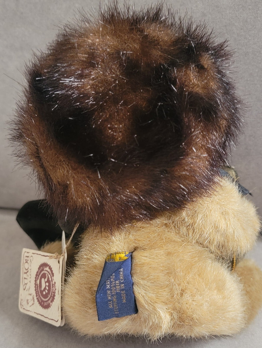 Boyds Bears Ivanna Spendalot plush teddy bear w/ gift box & faux fur hat tags
